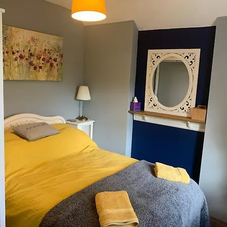 Cosy Two Bedroom Cottage With Fireplace Colwyn Bay Exterior photo