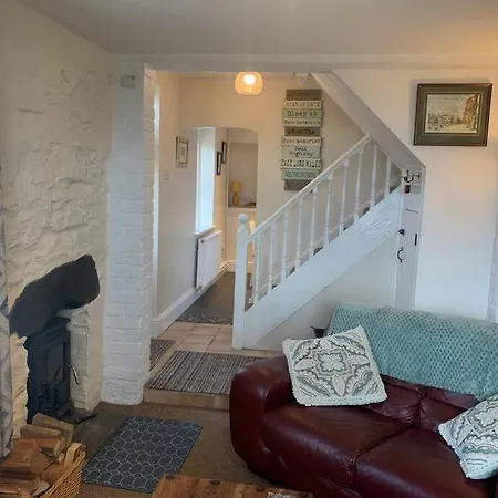 Cosy Two Bedroom Cottage With Fireplace Colwyn Bay Exterior photo