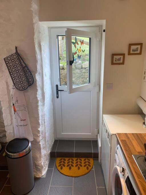 Holiday home Cosy Two Bedroom With Fireplace *