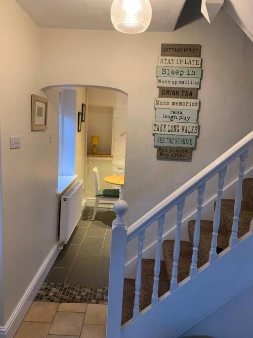Holiday home Cosy Two Bedroom With Fireplace *